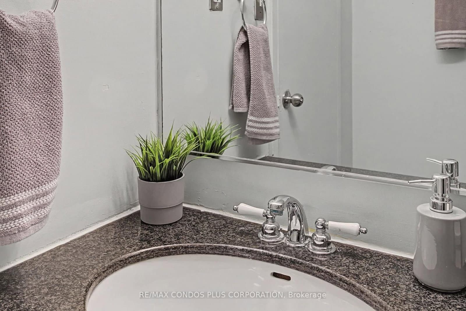 5949 Yonge Street, Unit 208 thumbnail 30