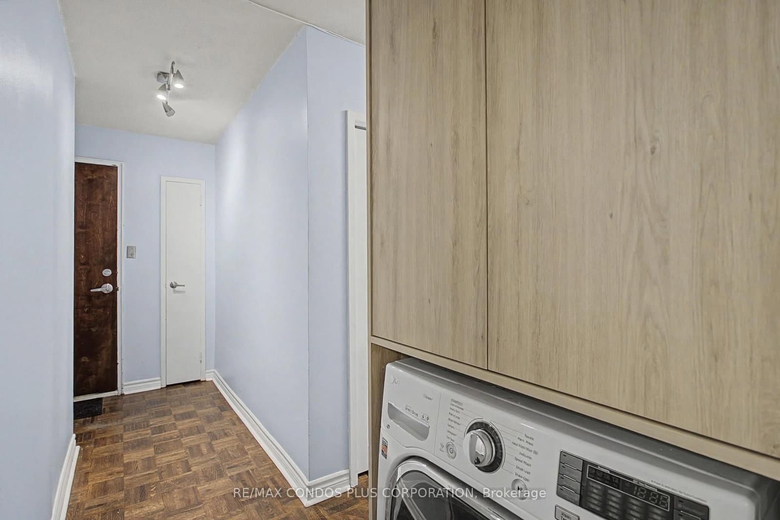 5949 Yonge Street, Unit 208 thumbnail 31