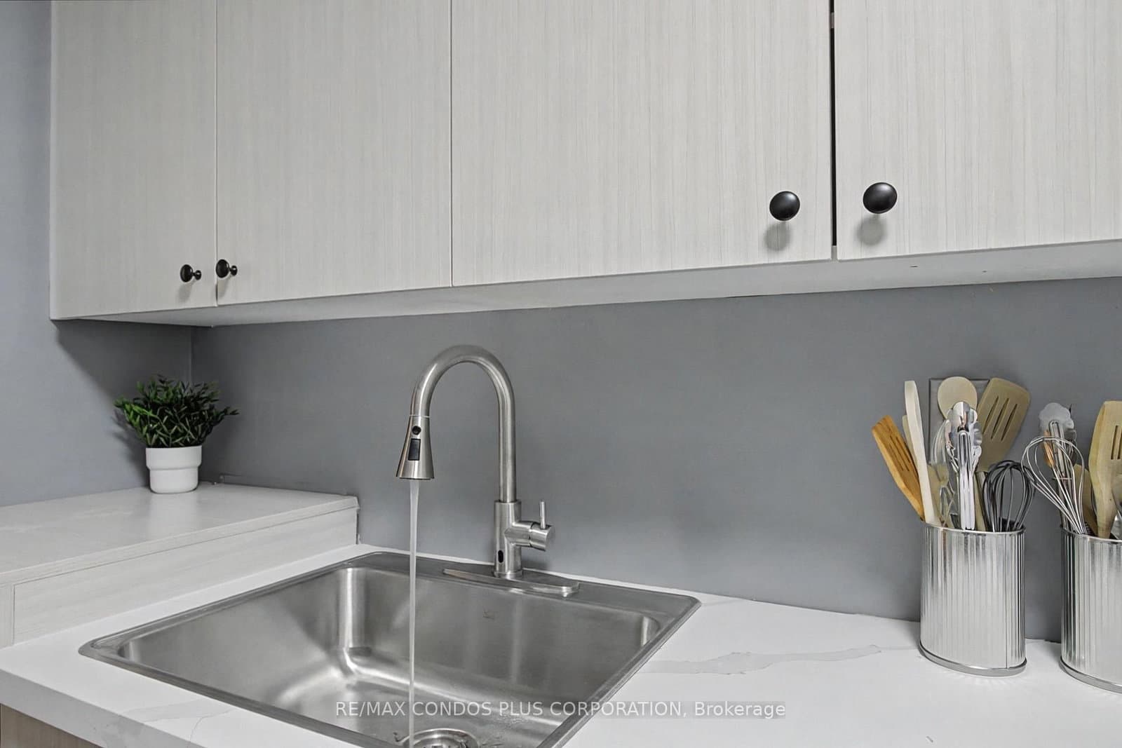 5949 Yonge Street, Unit 208 thumbnail 38