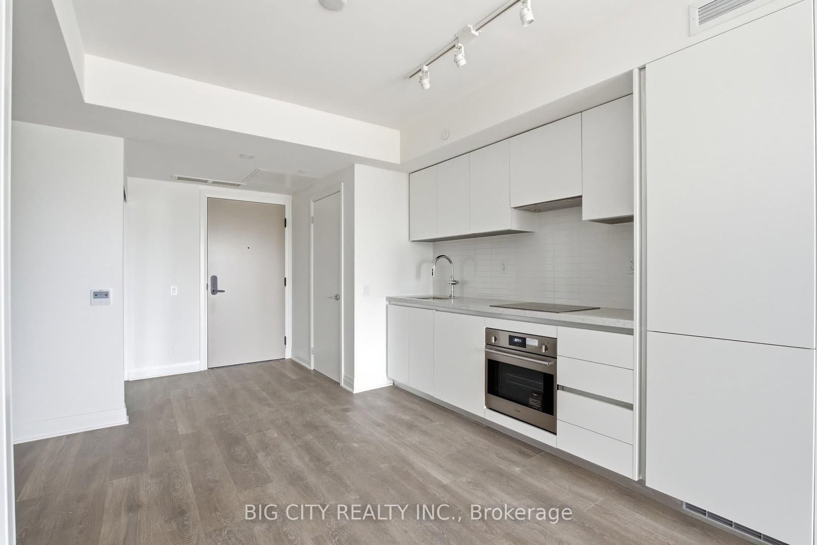 25 Frederick Todd Way, Unit 1109 thumbnail 4