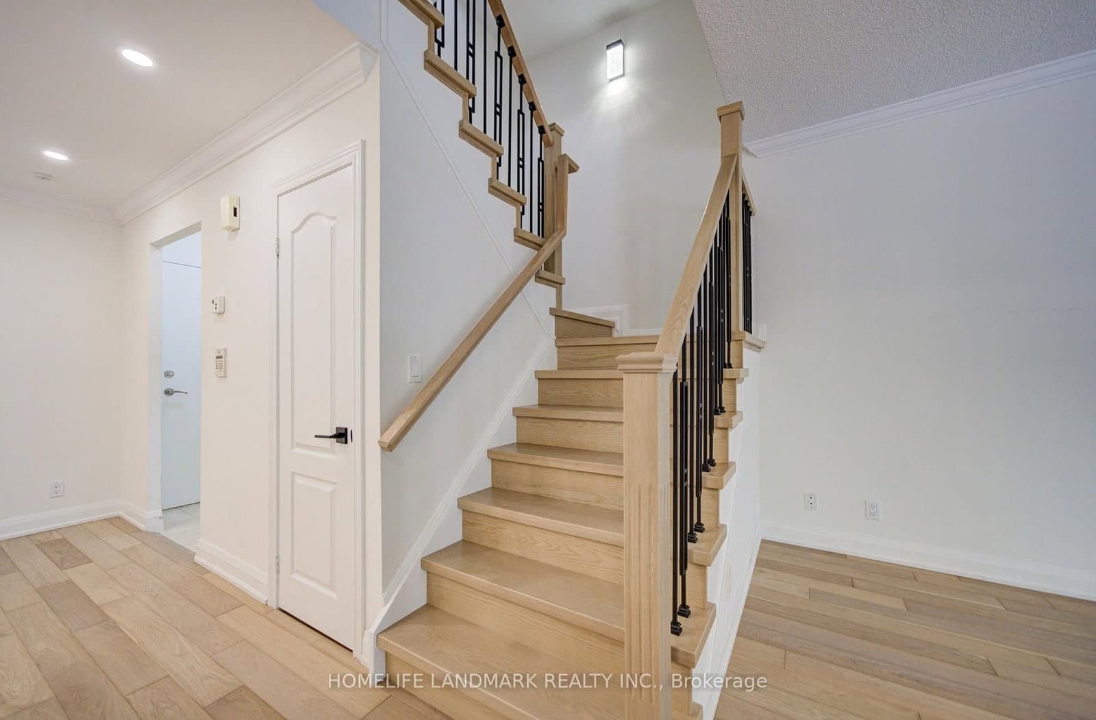 5418 Yonge Street, Unit 106 thumbnail 18