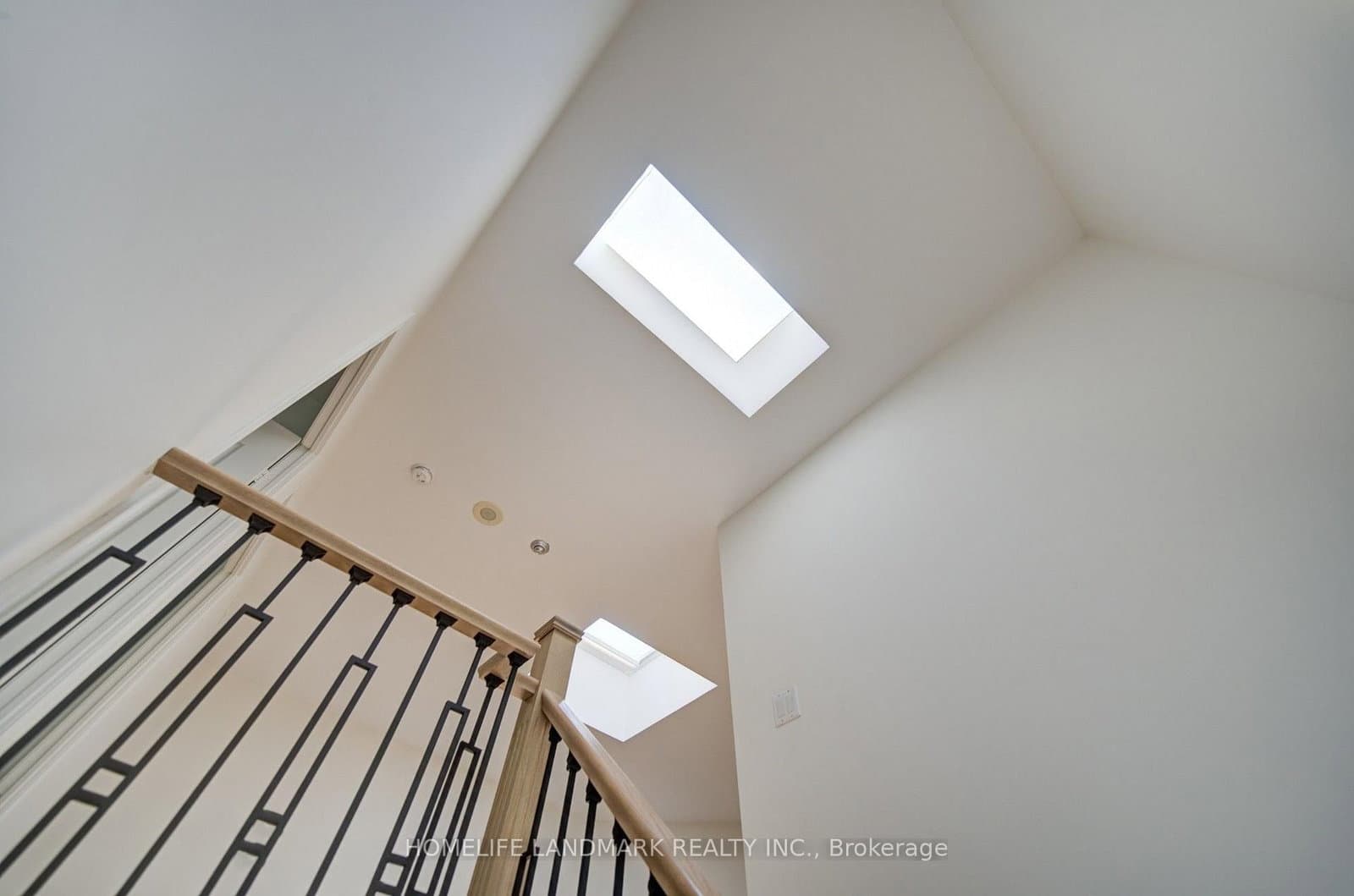 5418 Yonge Street, Unit 106 thumbnail 28