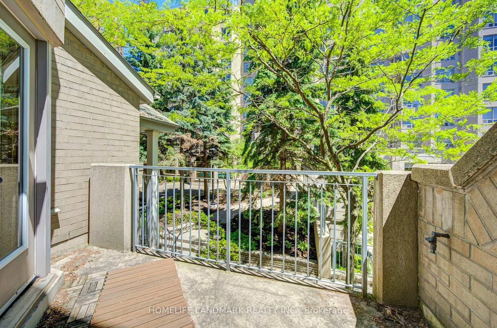 5418 Yonge Street, Unit 106 thumbnail 37