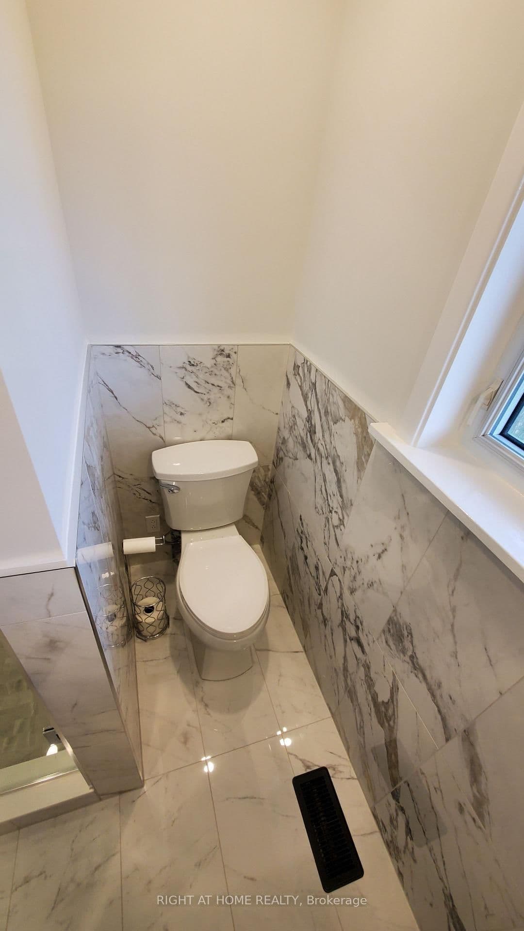 169 Yorkview Drive, Unit 1 thumbnail 18