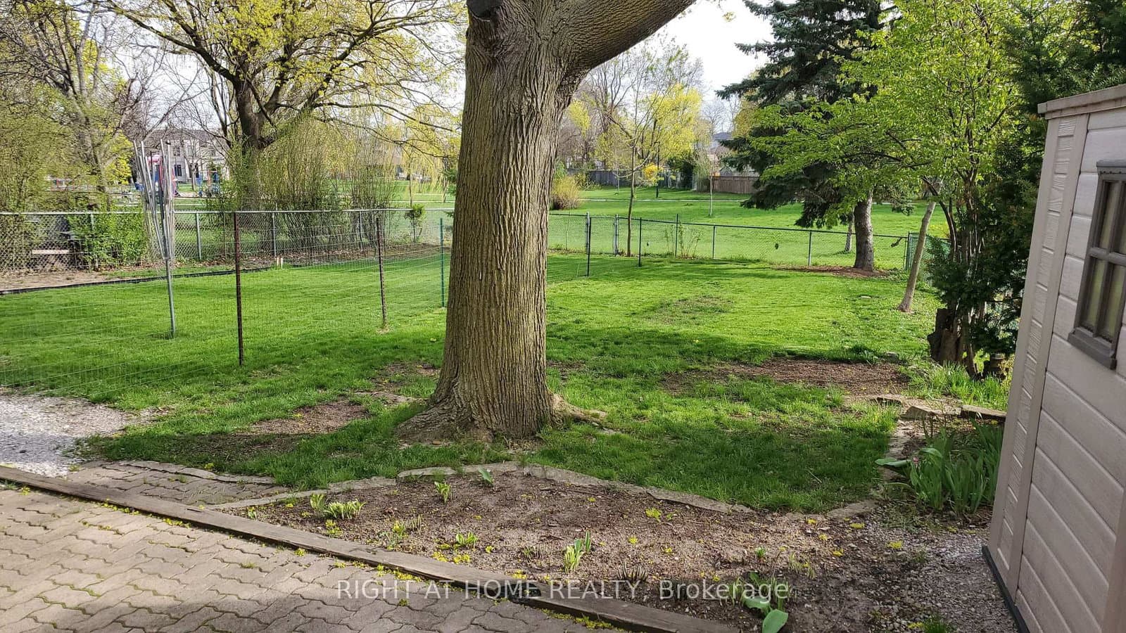 169 Yorkview Drive, Unit 1 thumbnail 25