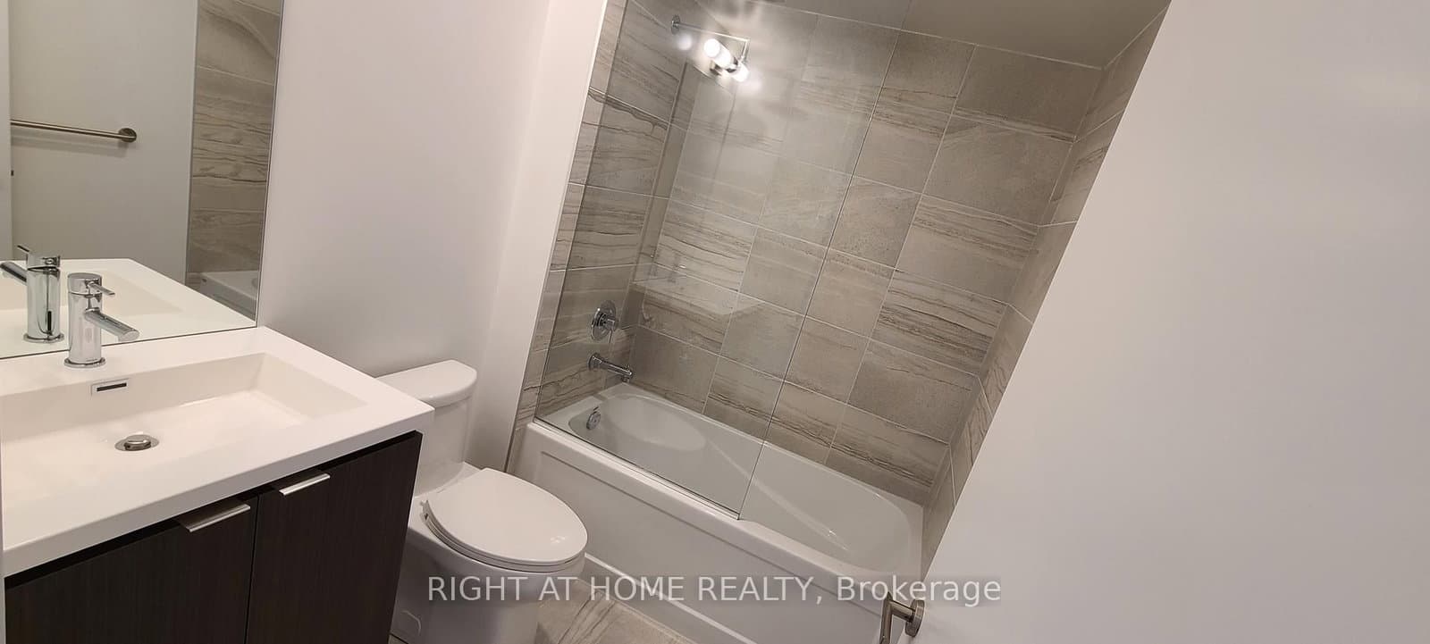 55 Cooper Street, Unit 2903 thumbnail 11