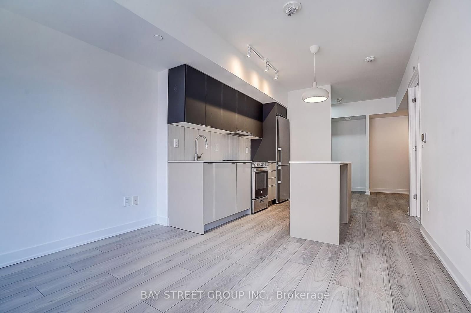 8 Tippet Road, Unit 431 thumbnail 8