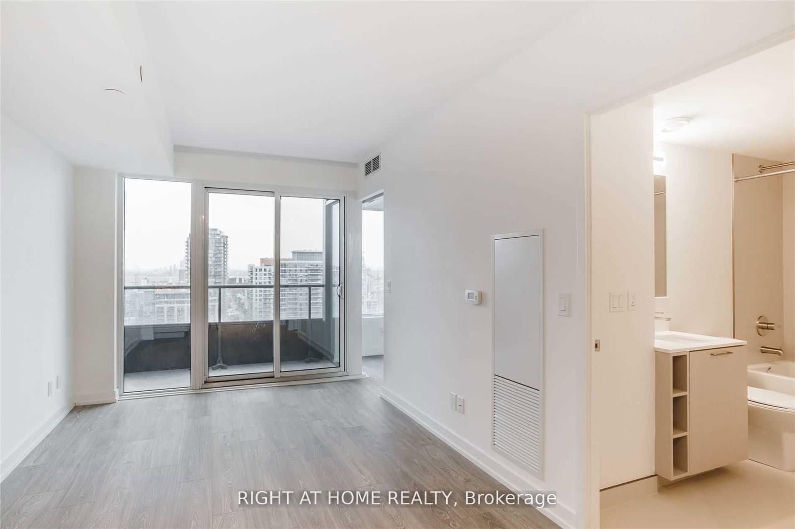 19 Western Battery Road, Unit 2616 thumbnail 8