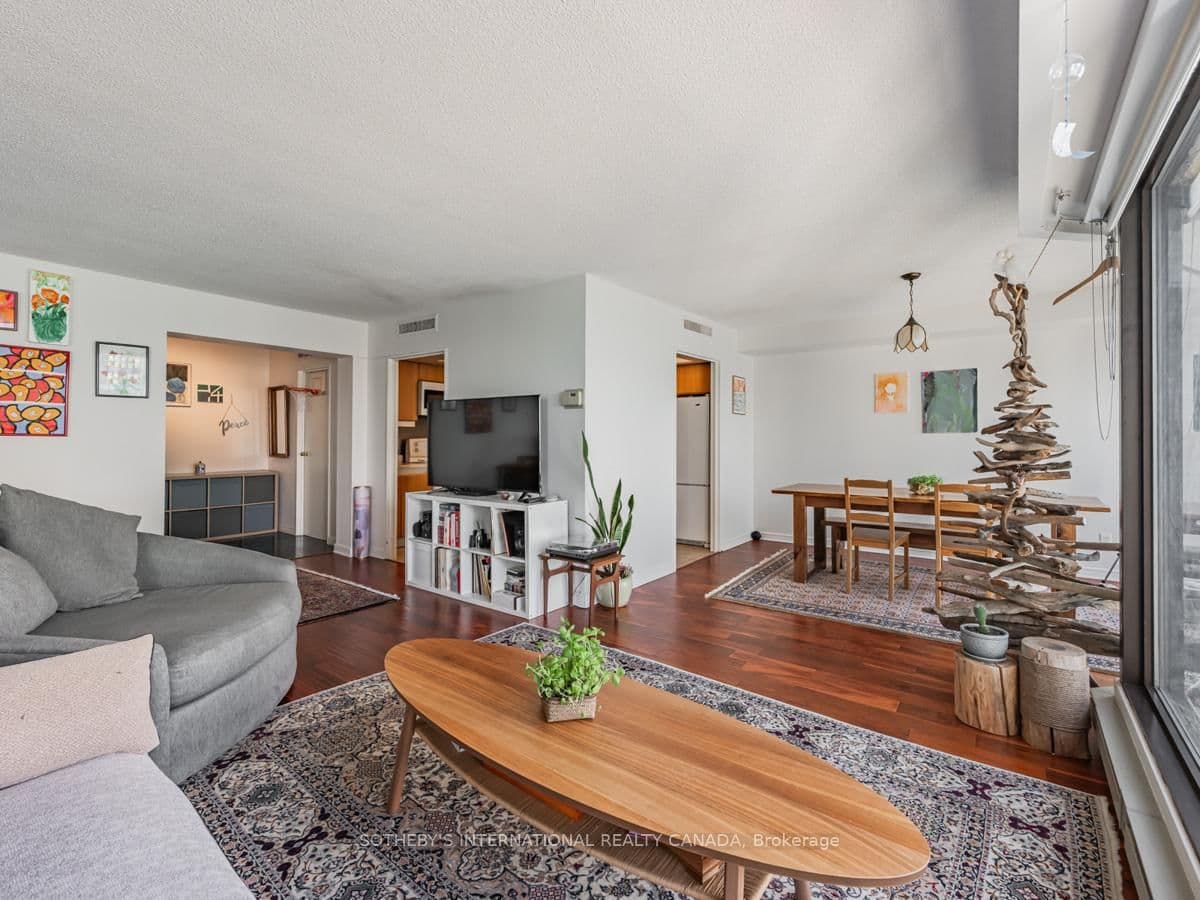 65 Harbour Square, Unit 2204 thumbnail 13