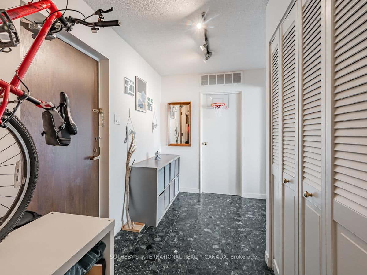 65 Harbour Square, Unit 2204 thumbnail 20