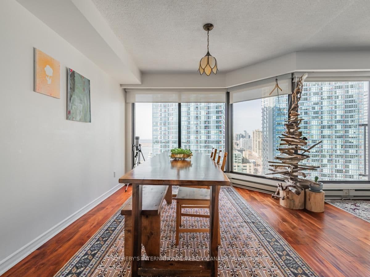65 Harbour Square, Unit 2204 thumbnail 9