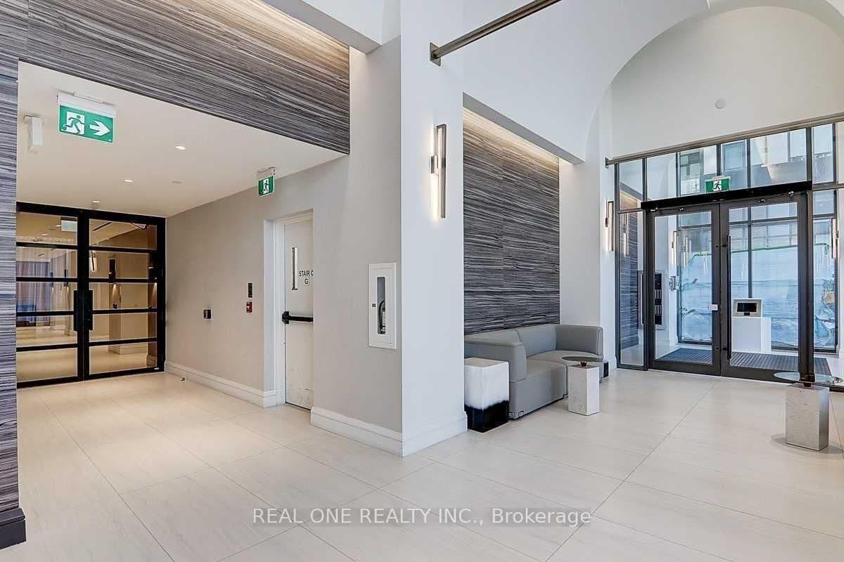 39 Roehampton Avenue, Unit 1709 thumbnail 2