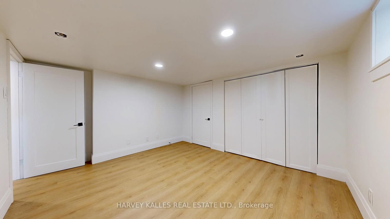 1214 Avenue Road, Unit 3 thumbnail 10