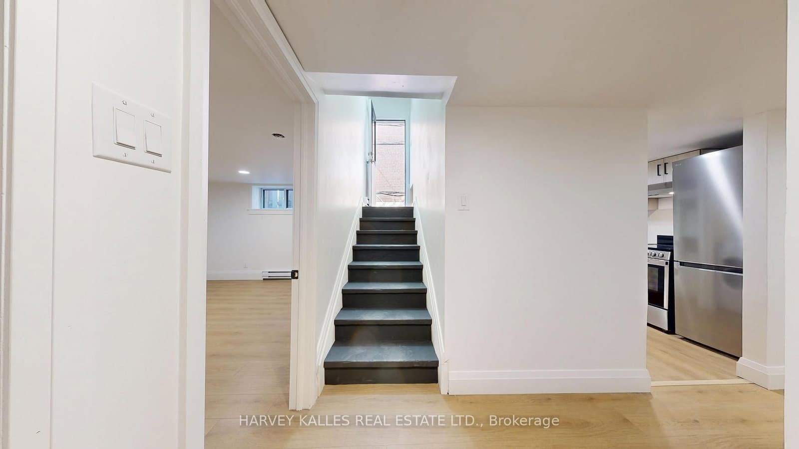 1214 Avenue Road, Unit 3 thumbnail 21