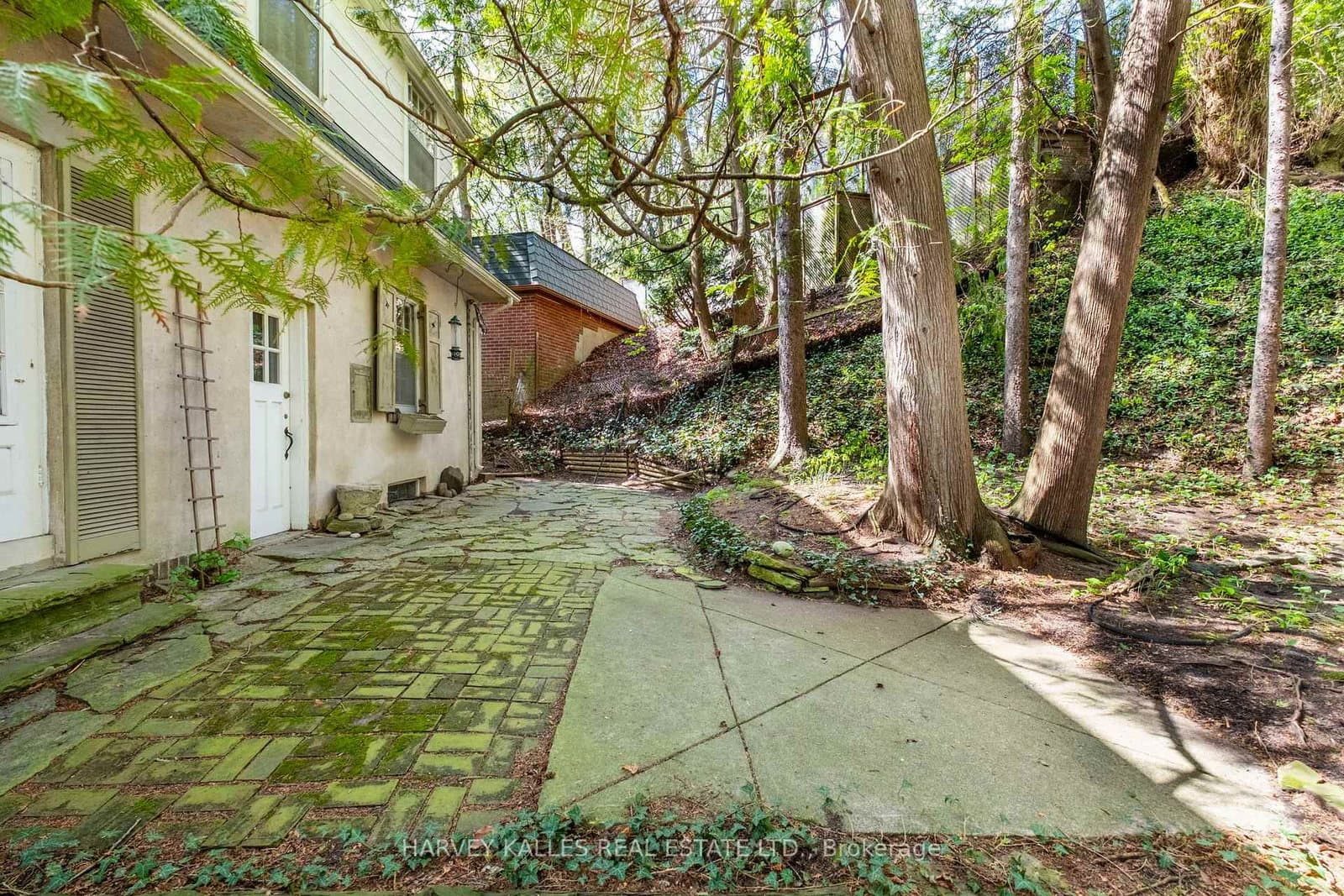 38 Donwoods Drive thumbnail 28