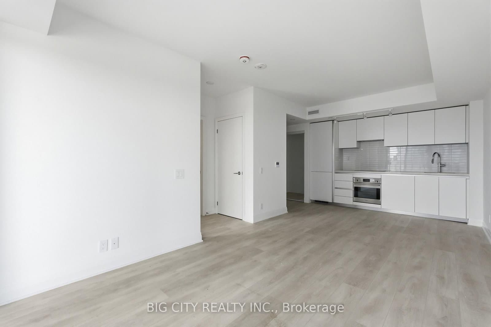25 Frederick Todd Way, Unit 1206 thumbnail 10