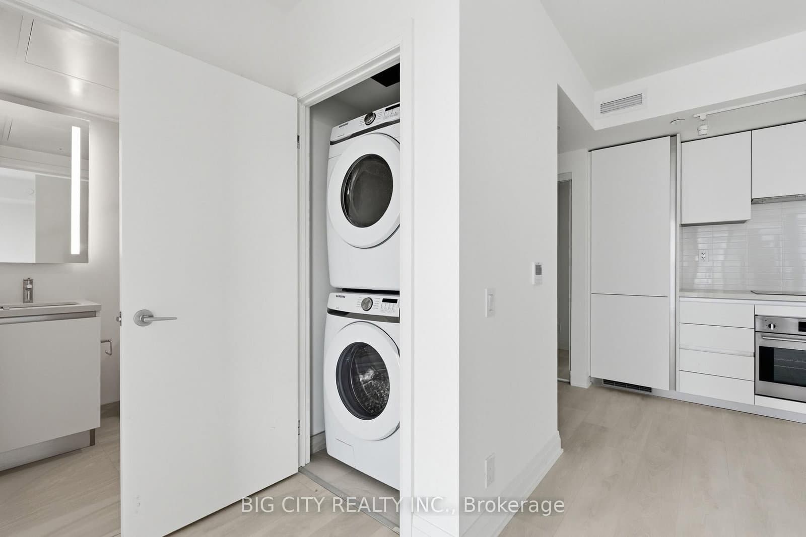 25 Frederick Todd Way, Unit 1206 thumbnail 13