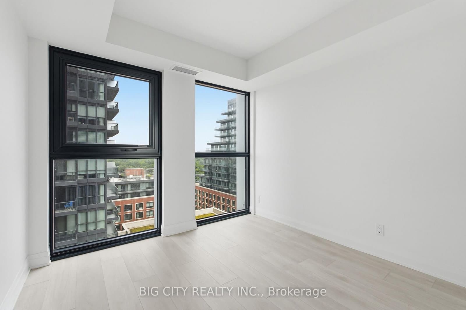 25 Frederick Todd Way, Unit 1206 thumbnail 14