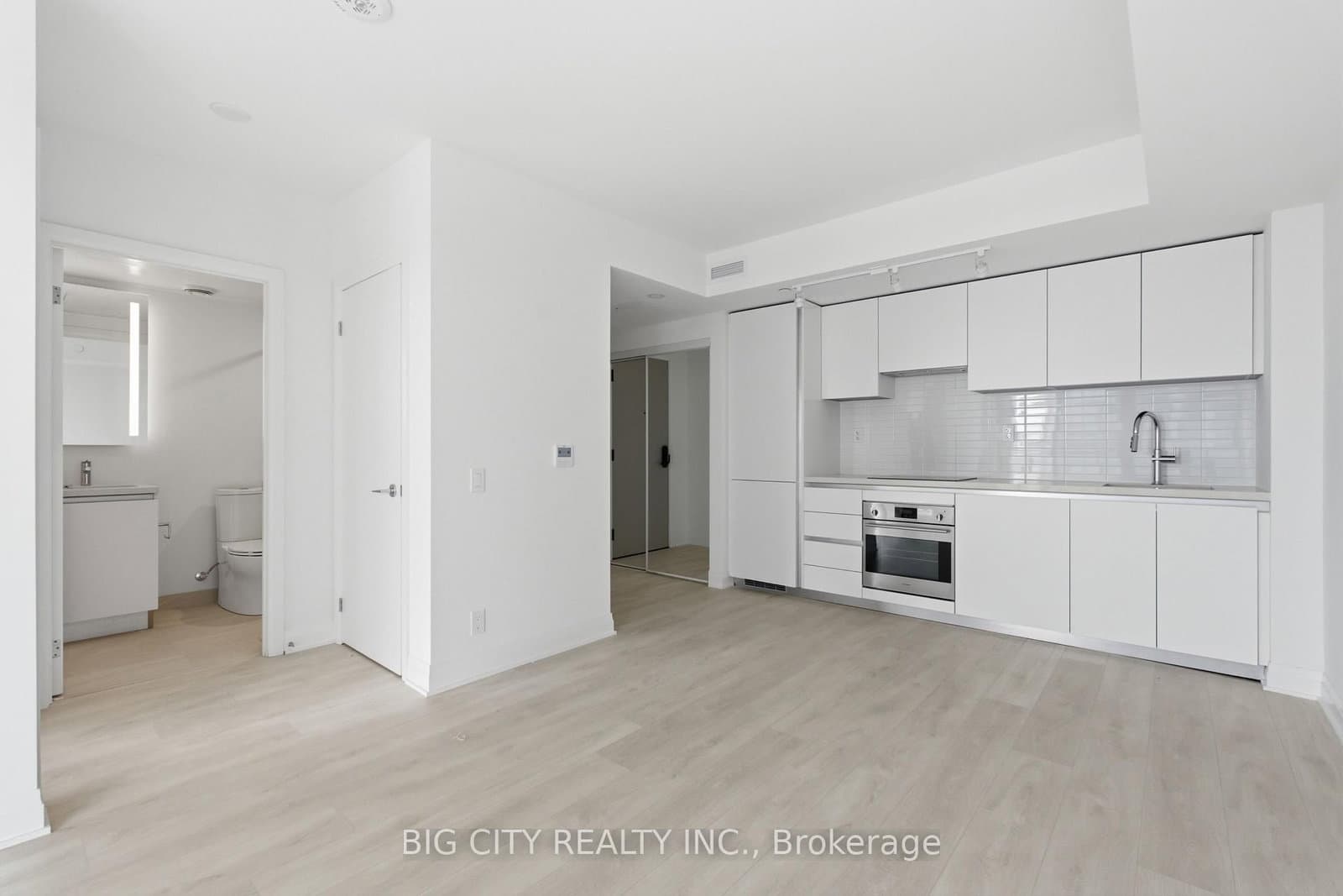 25 Frederick Todd Way, Unit 1206 thumbnail 7
