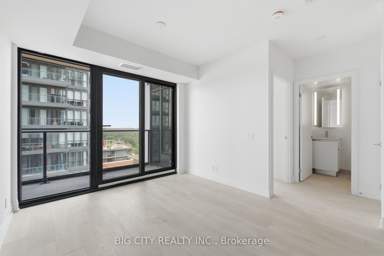 25 Frederick Todd Way, Unit 1206 thumbnail 8