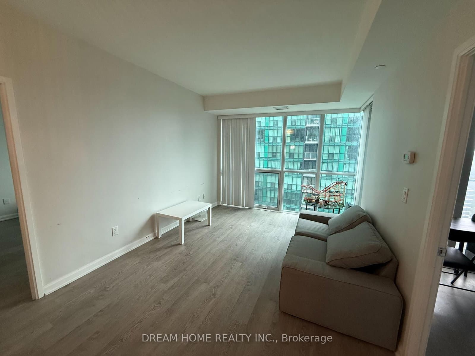 9 bogert Avenue, Unit 2506 thumbnail 2