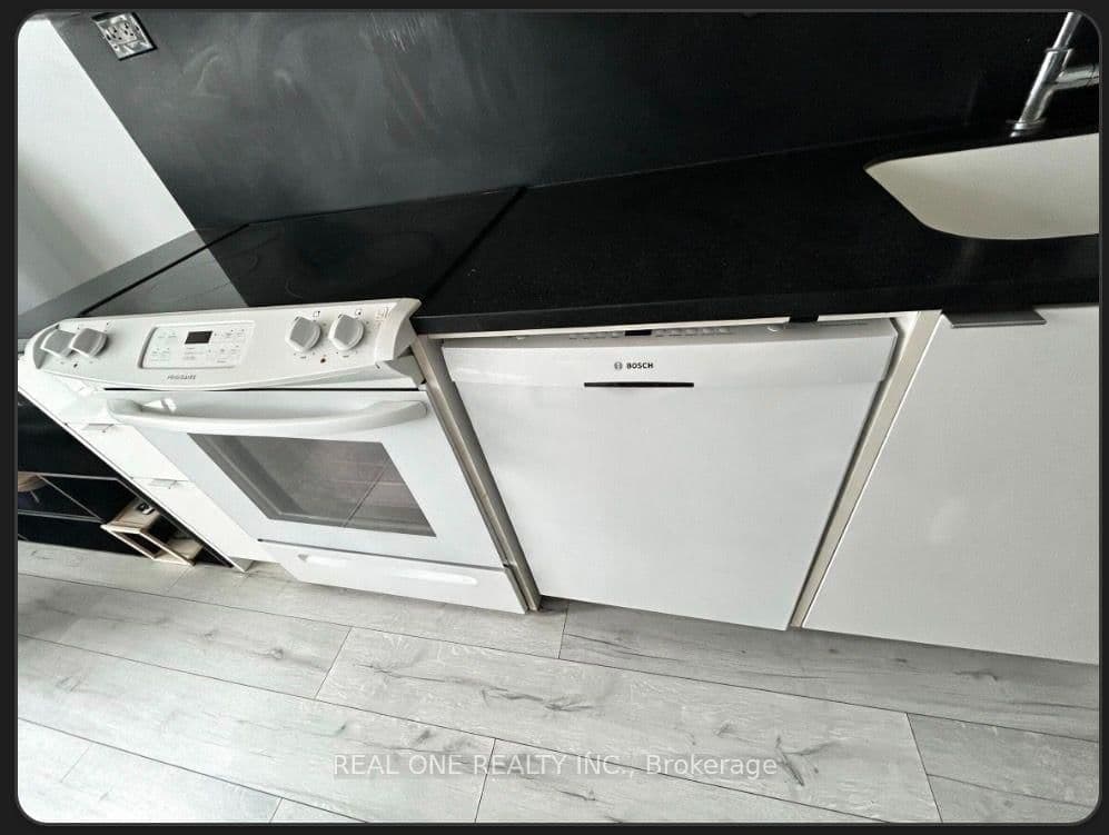 151 Dan Leckie Way, Unit 315 thumbnail 3