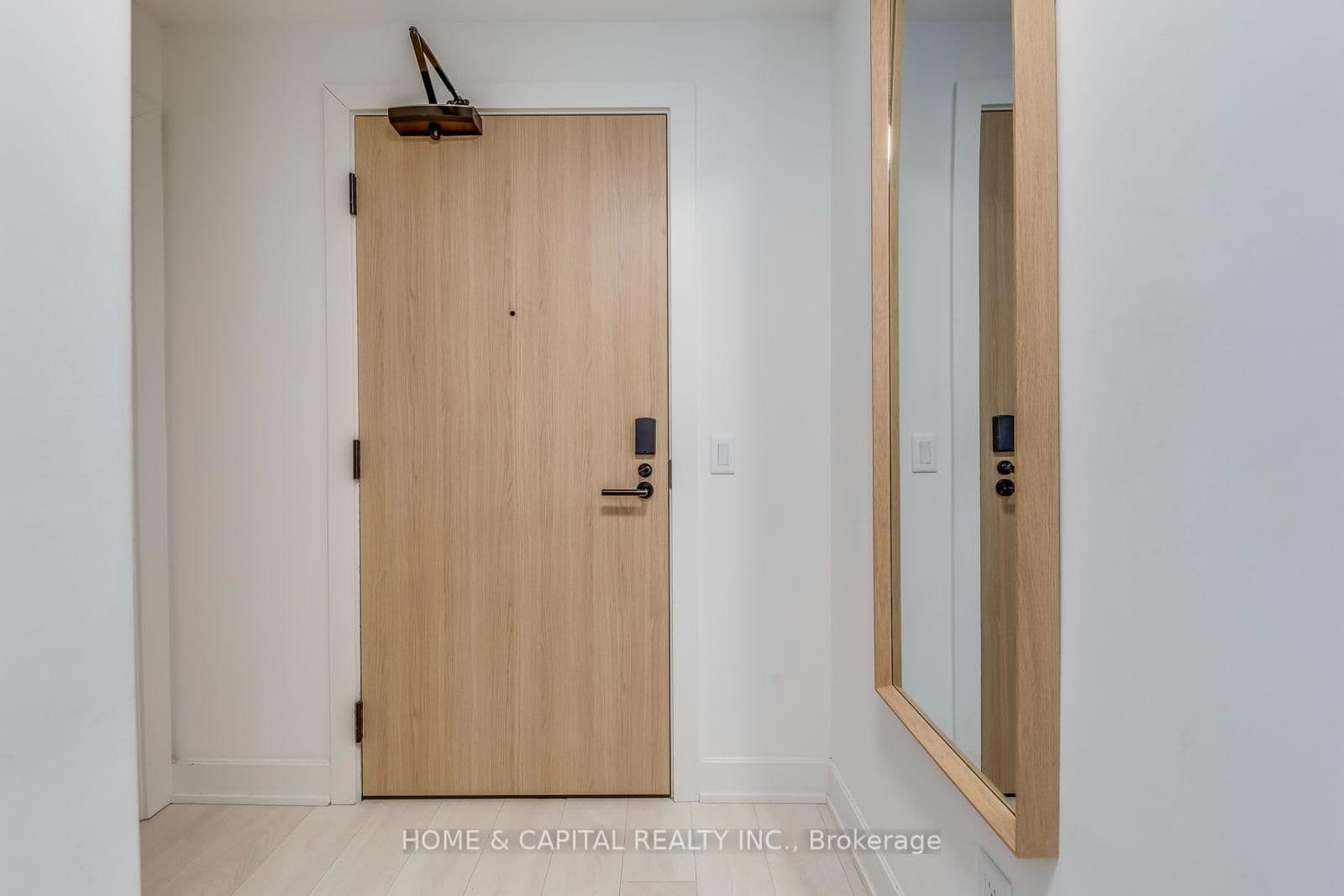 15 MERCER Street, Unit 403 (Furnished) thumbnail 3