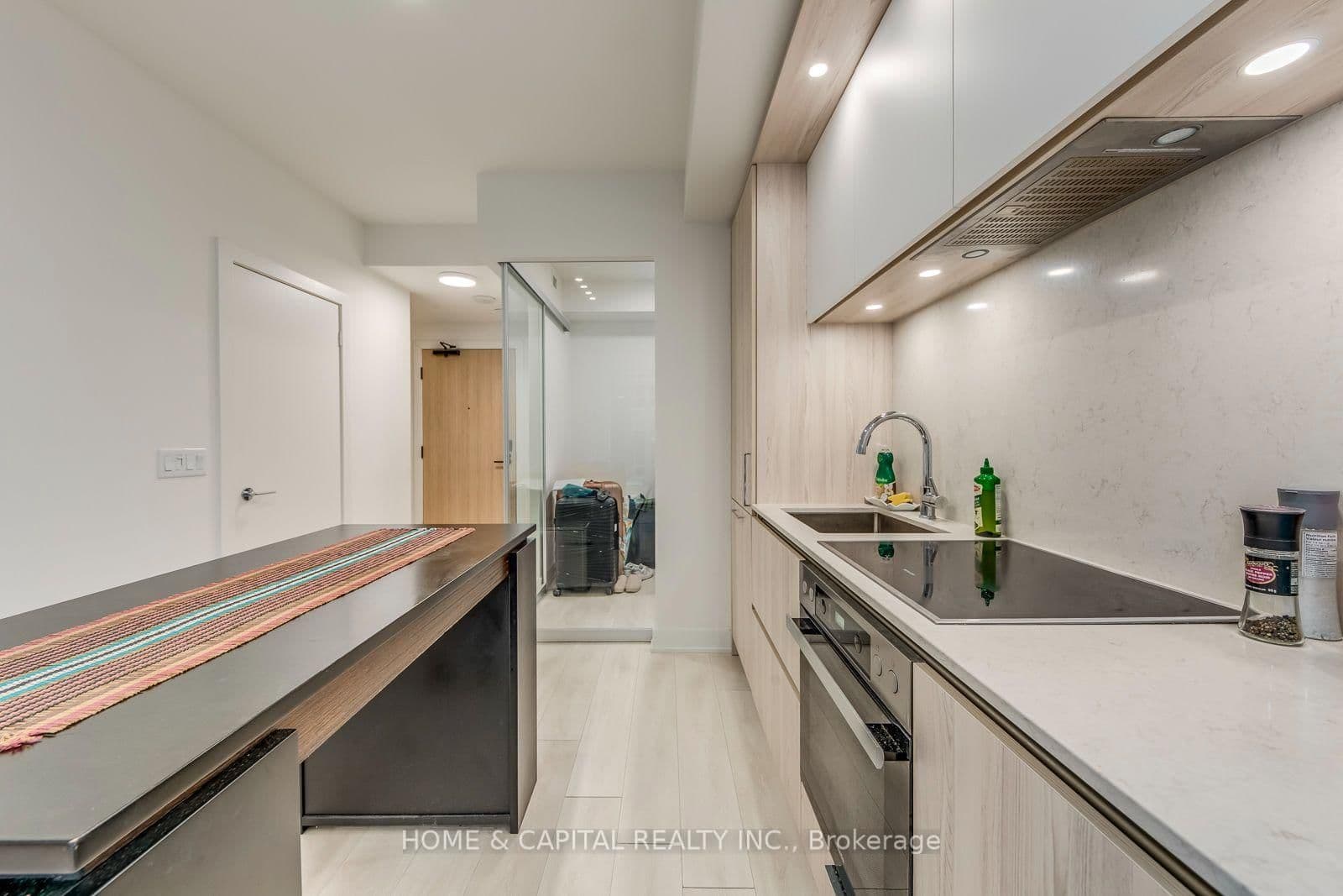 15 MERCER Street, Unit 403 (Furnished) thumbnail 8