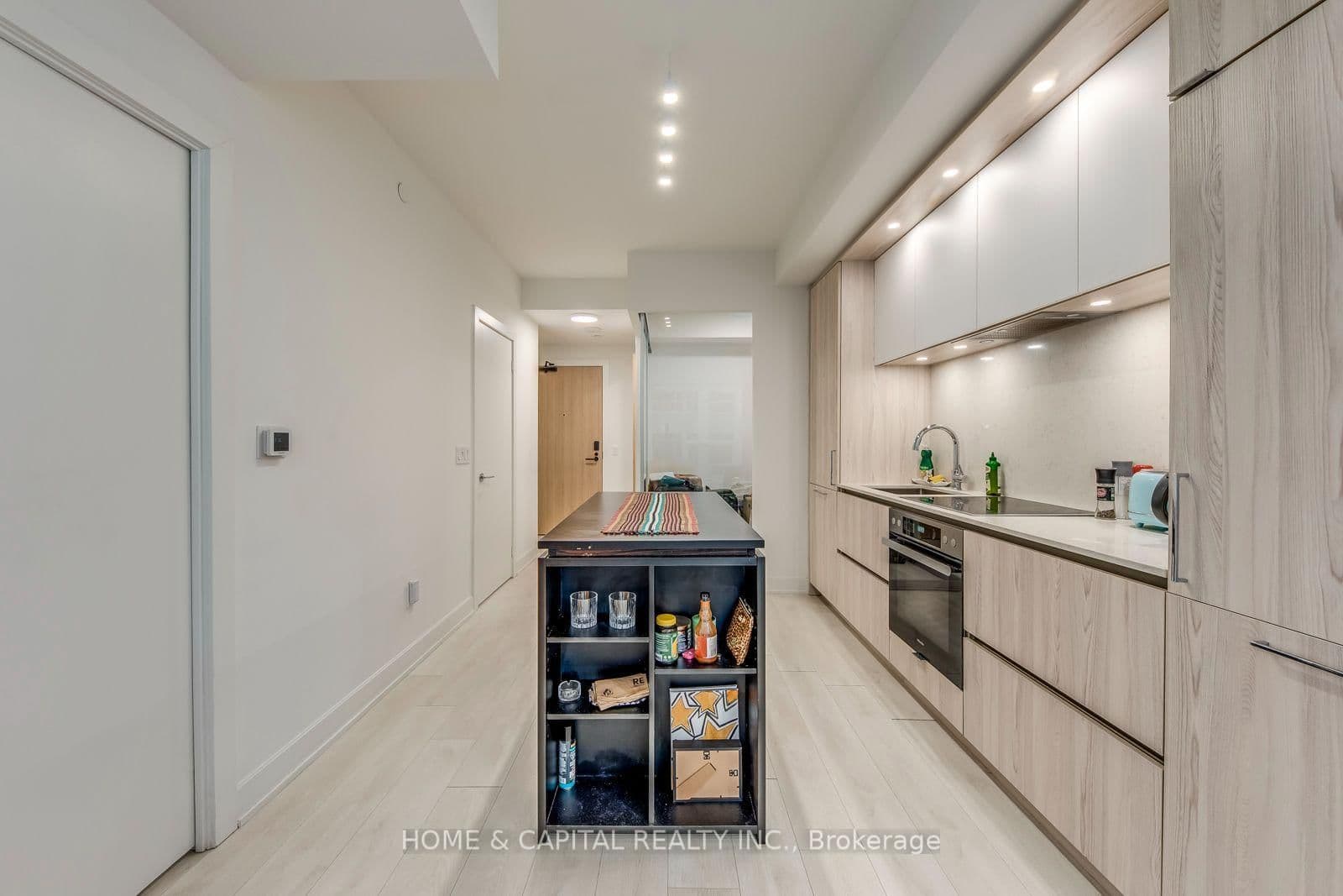 15 MERCER Street, Unit 403 (Furnished) thumbnail 9