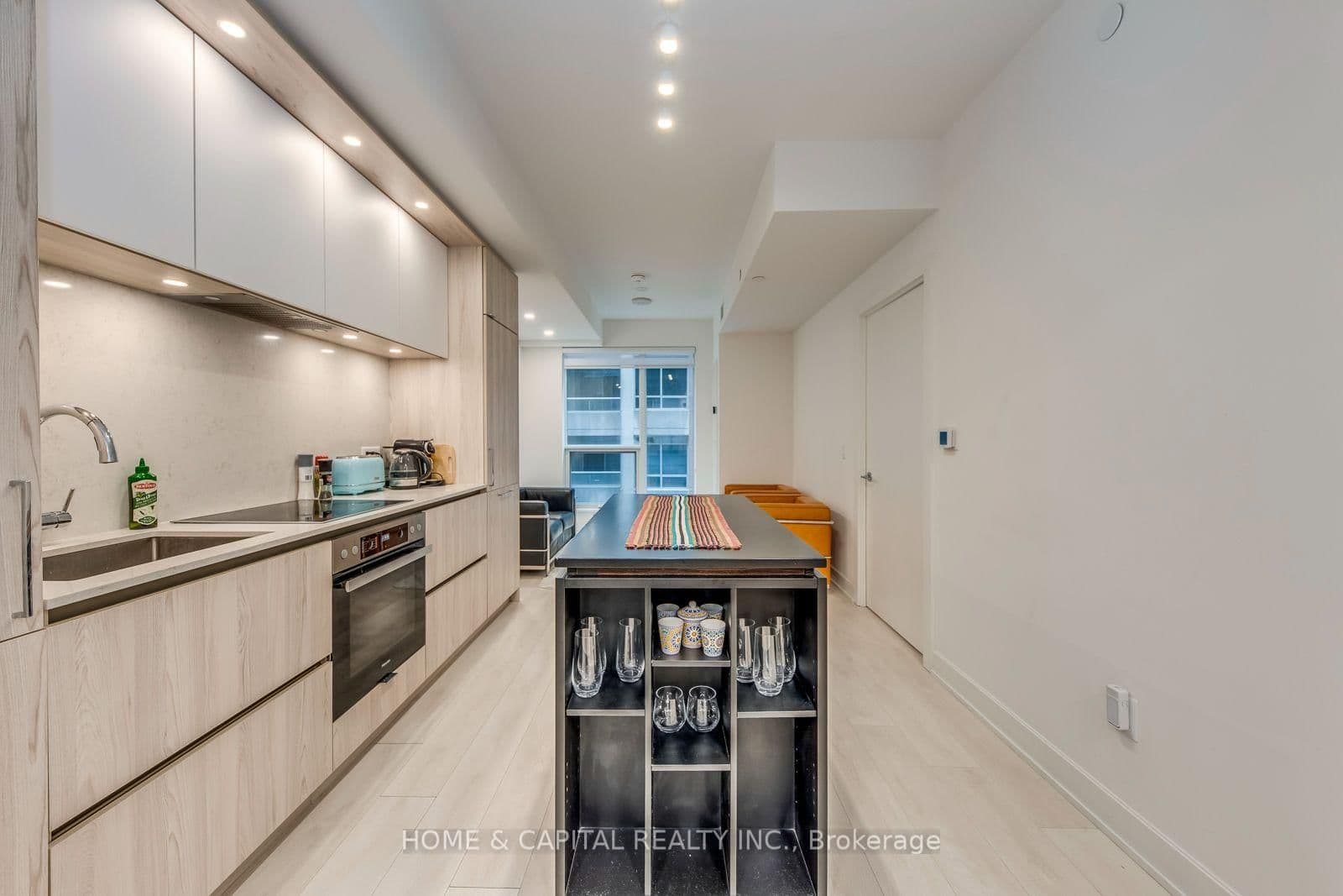 15 MERCER Street, Unit 403 (Unfurnished) thumbnail 5
