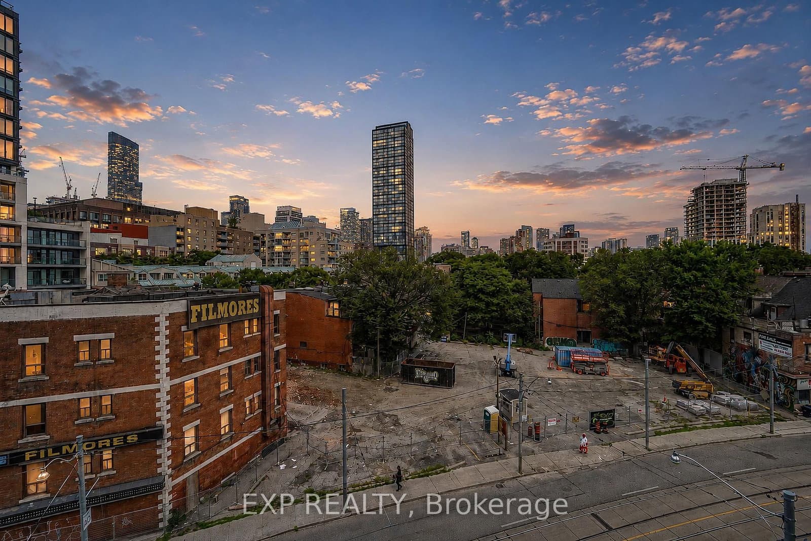 219 Dundas Street E, Unit 610 thumbnail 18