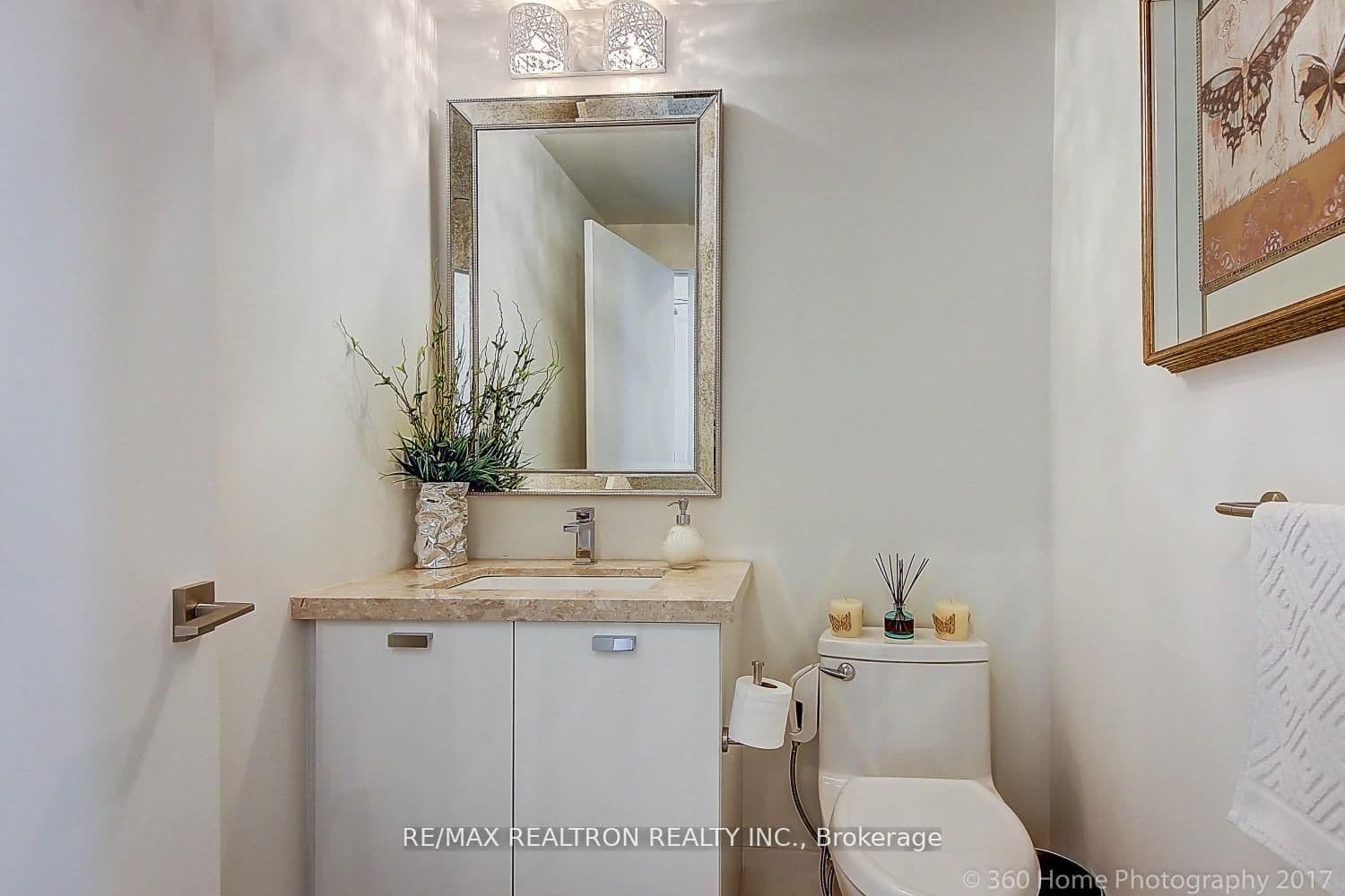 32 DAVENPORT Road, Unit 106 thumbnail 13