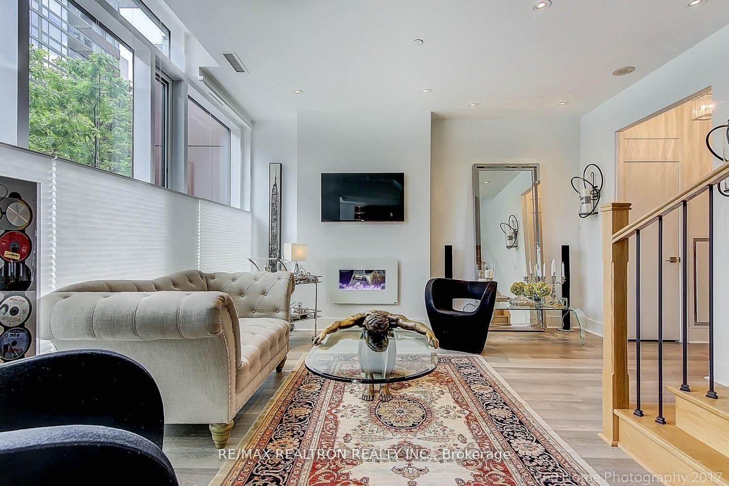 32 DAVENPORT Road, Unit 106 thumbnail 7