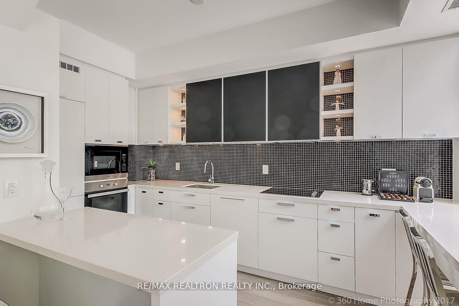 32 DAVENPORT Road, Unit 106 thumbnail 9
