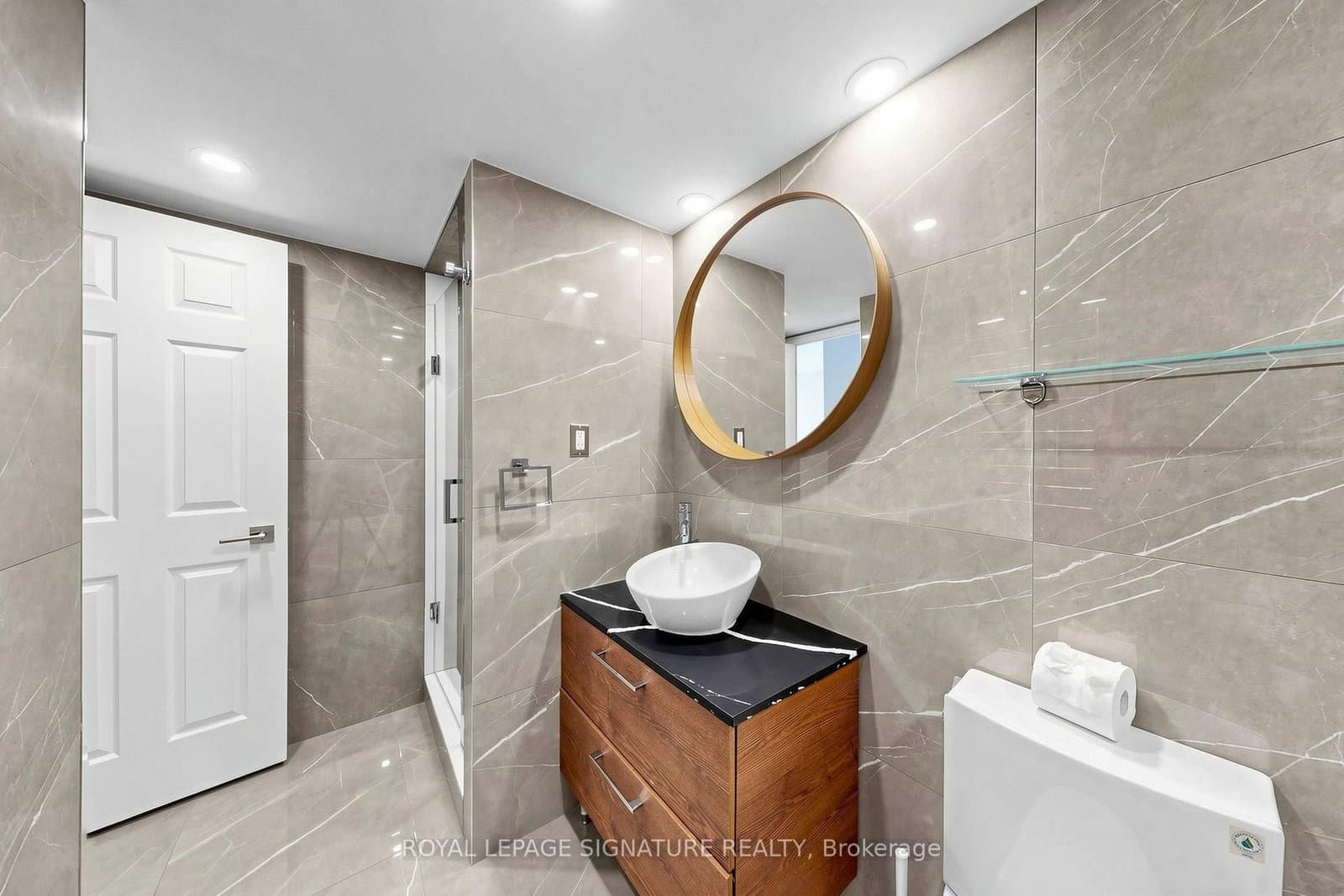 388 Bloor Street E, Unit 1801 thumbnail 33
