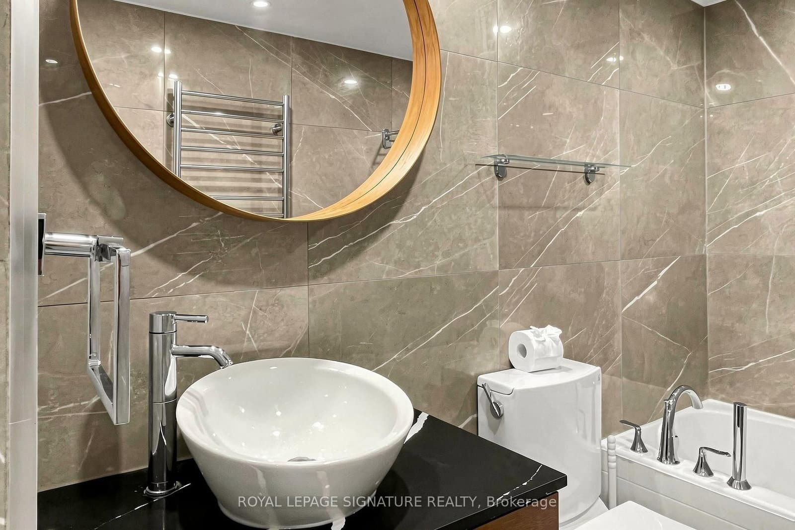 388 Bloor Street E, Unit 1801 thumbnail 36