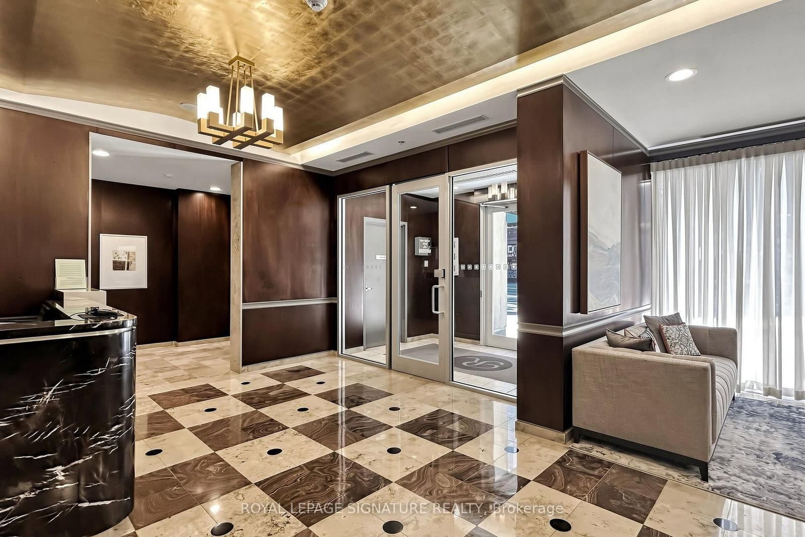 388 Bloor Street E, Unit 1801 thumbnail 6
