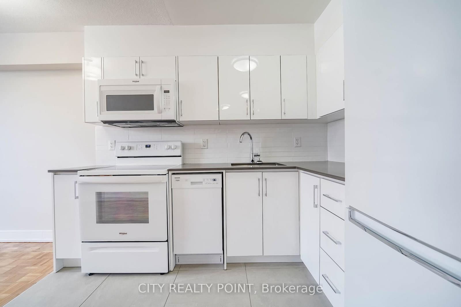 1500 Bathurst Street, Unit 807 thumbnail 10