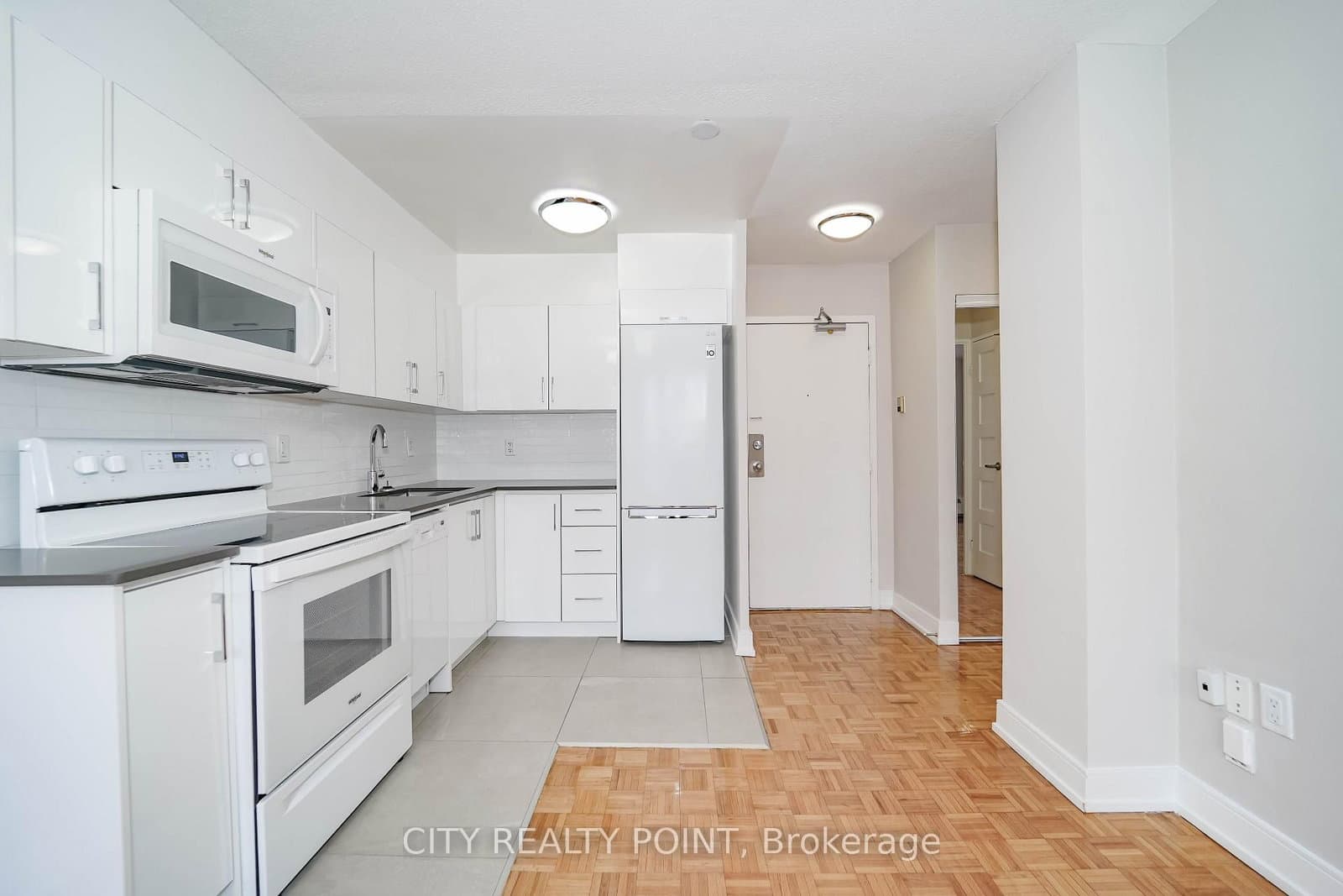 1500 Bathurst Street, Unit 807 thumbnail 8