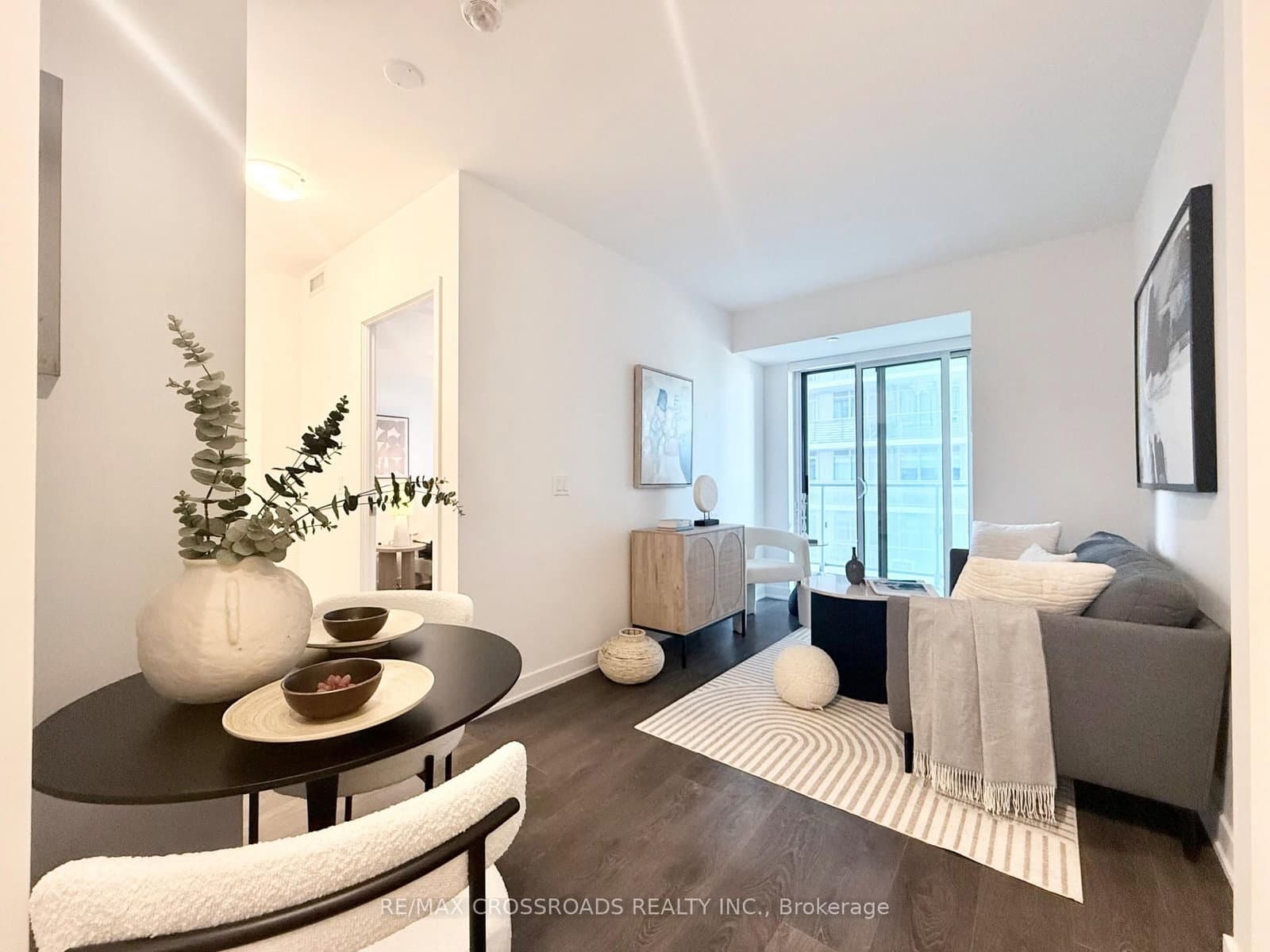 195 Redpath Avenue, Unit 2301 thumbnail 10