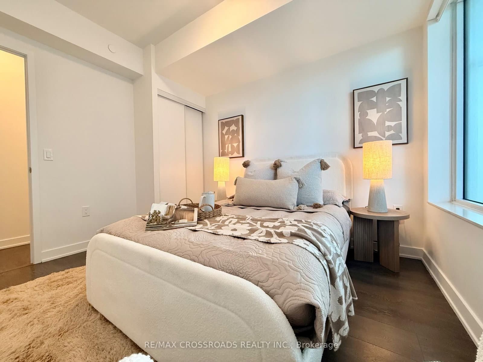195 Redpath Avenue, Unit 2301 thumbnail 12