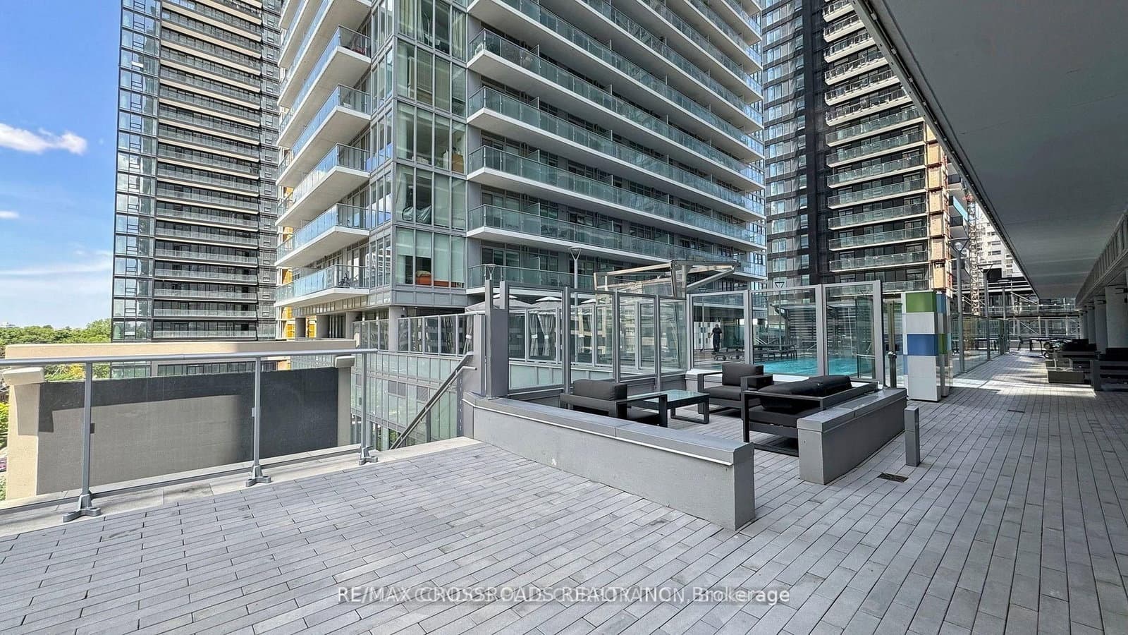 195 Redpath Avenue, Unit 2301 thumbnail 38
