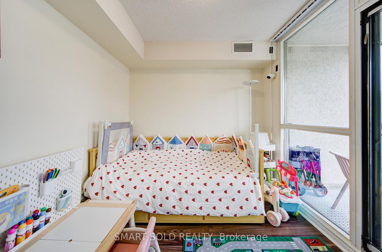 18 Parkview Avenue, Unit 1512 thumbnail 11