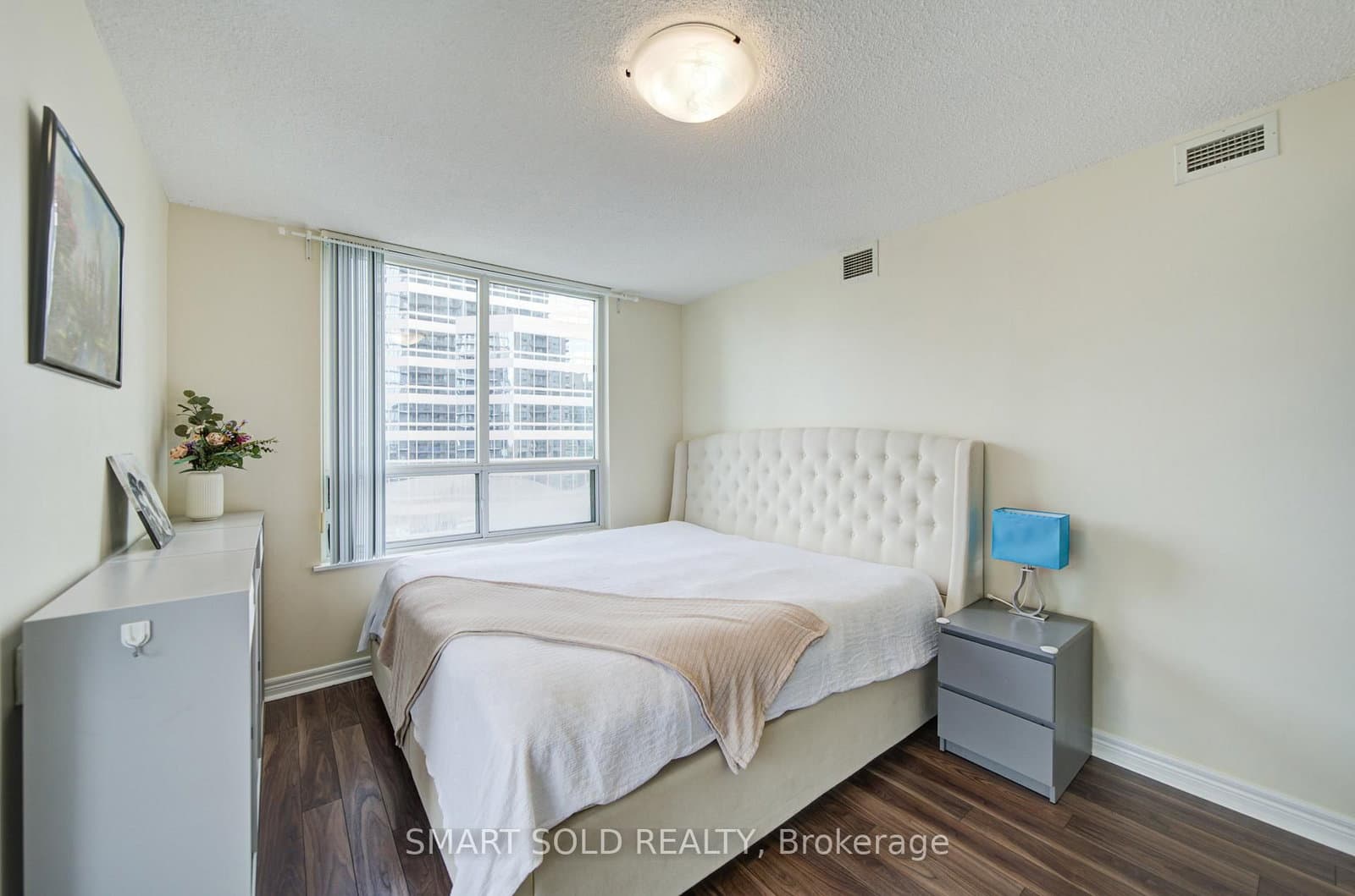 18 Parkview Avenue, Unit 1512 thumbnail 12