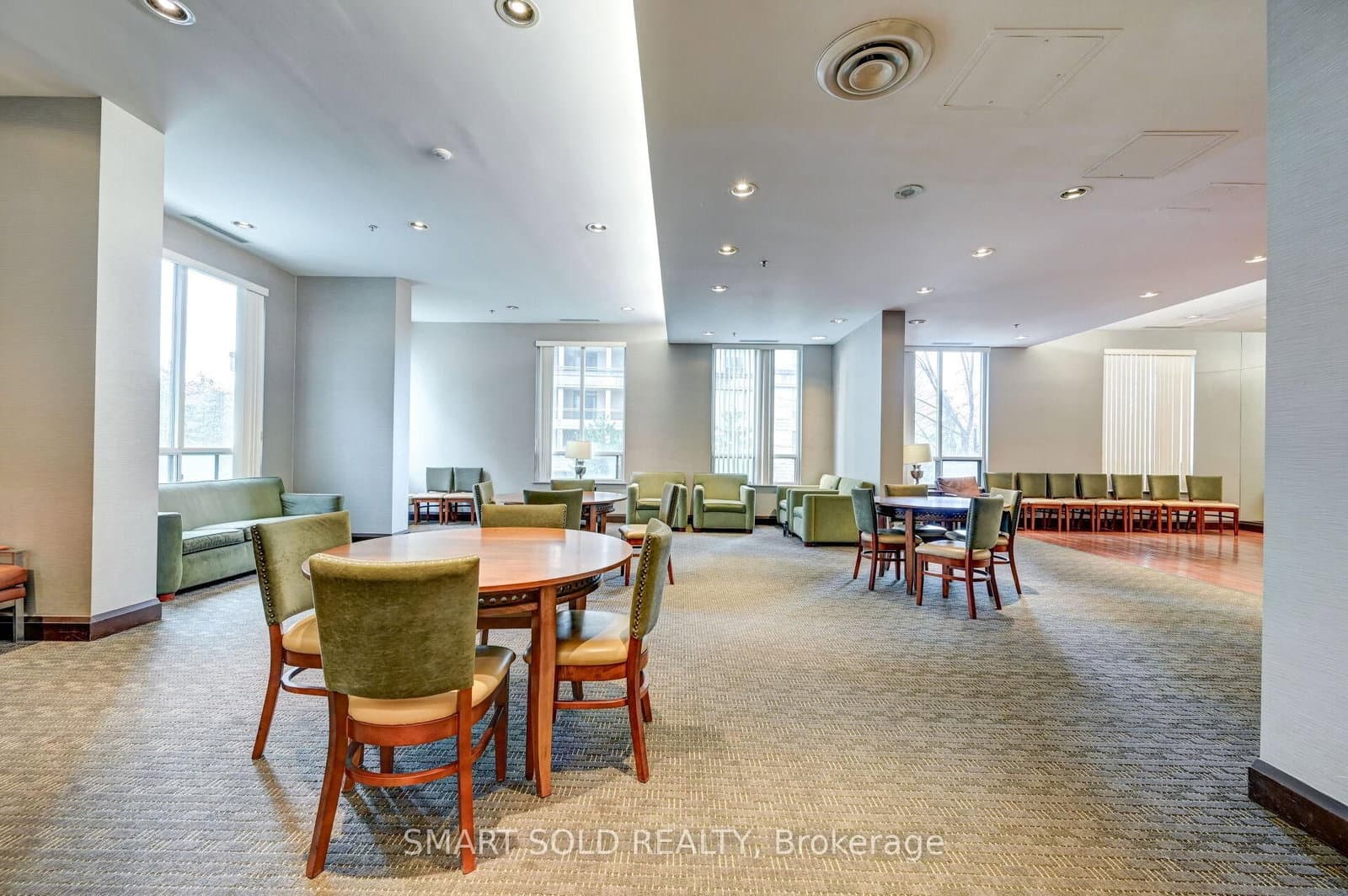 18 Parkview Avenue, Unit 1512 thumbnail 24