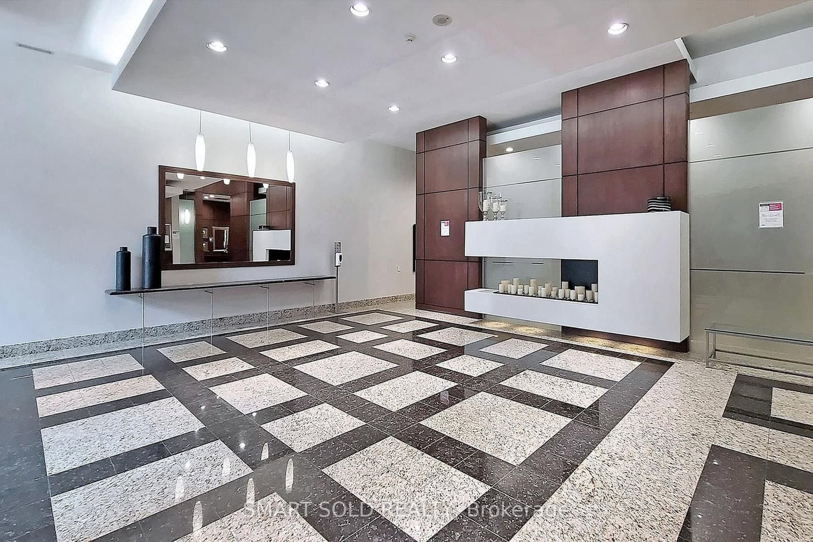 18 Parkview Avenue, Unit 1512 thumbnail 3