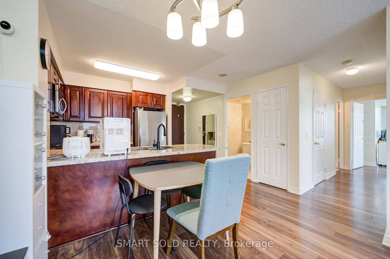 18 Parkview Avenue, Unit 1512 thumbnail 9