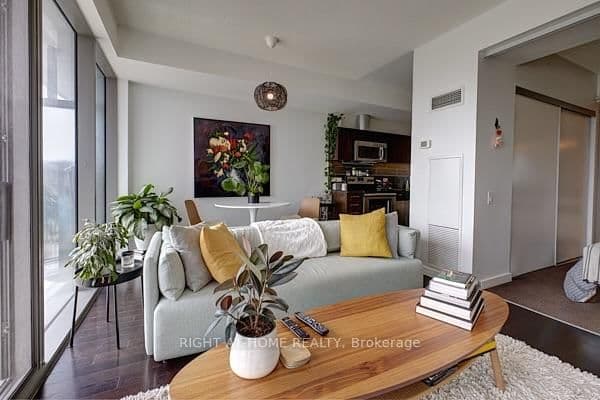70 Distillery Lane, Unit 805 thumbnail 11