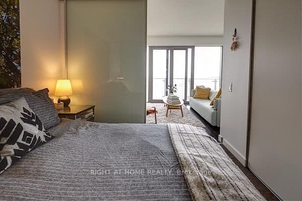 70 Distillery Lane, Unit 805 thumbnail 16