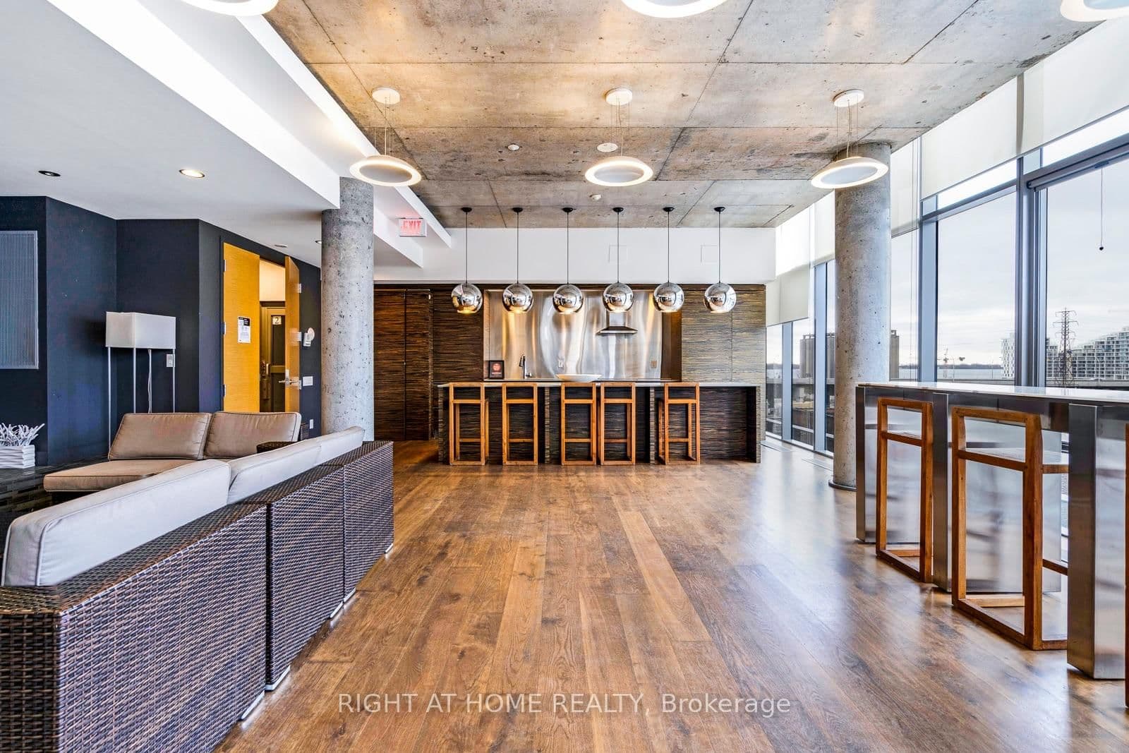 70 Distillery Lane, Unit 805 thumbnail 24